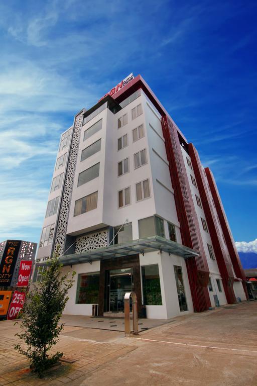 The Rgn City Lodge Rangum Exterior foto