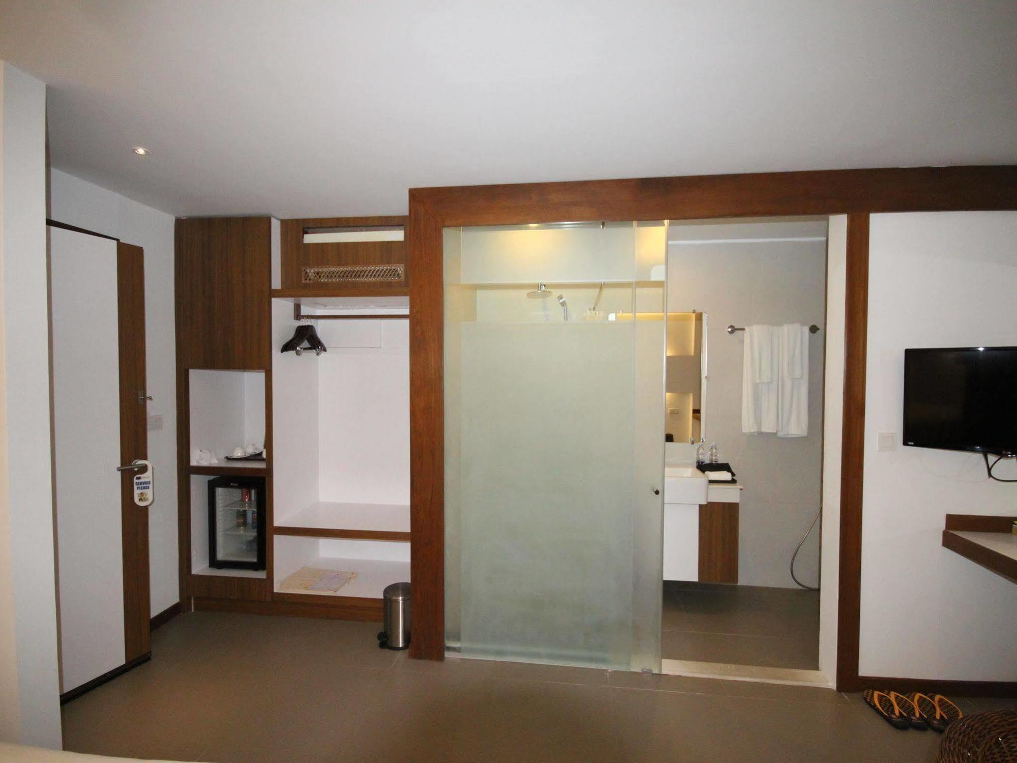 The Rgn City Lodge Rangum Exterior foto